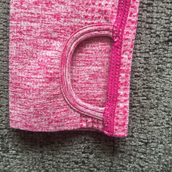 Pink Active top - Picture 3 of 4